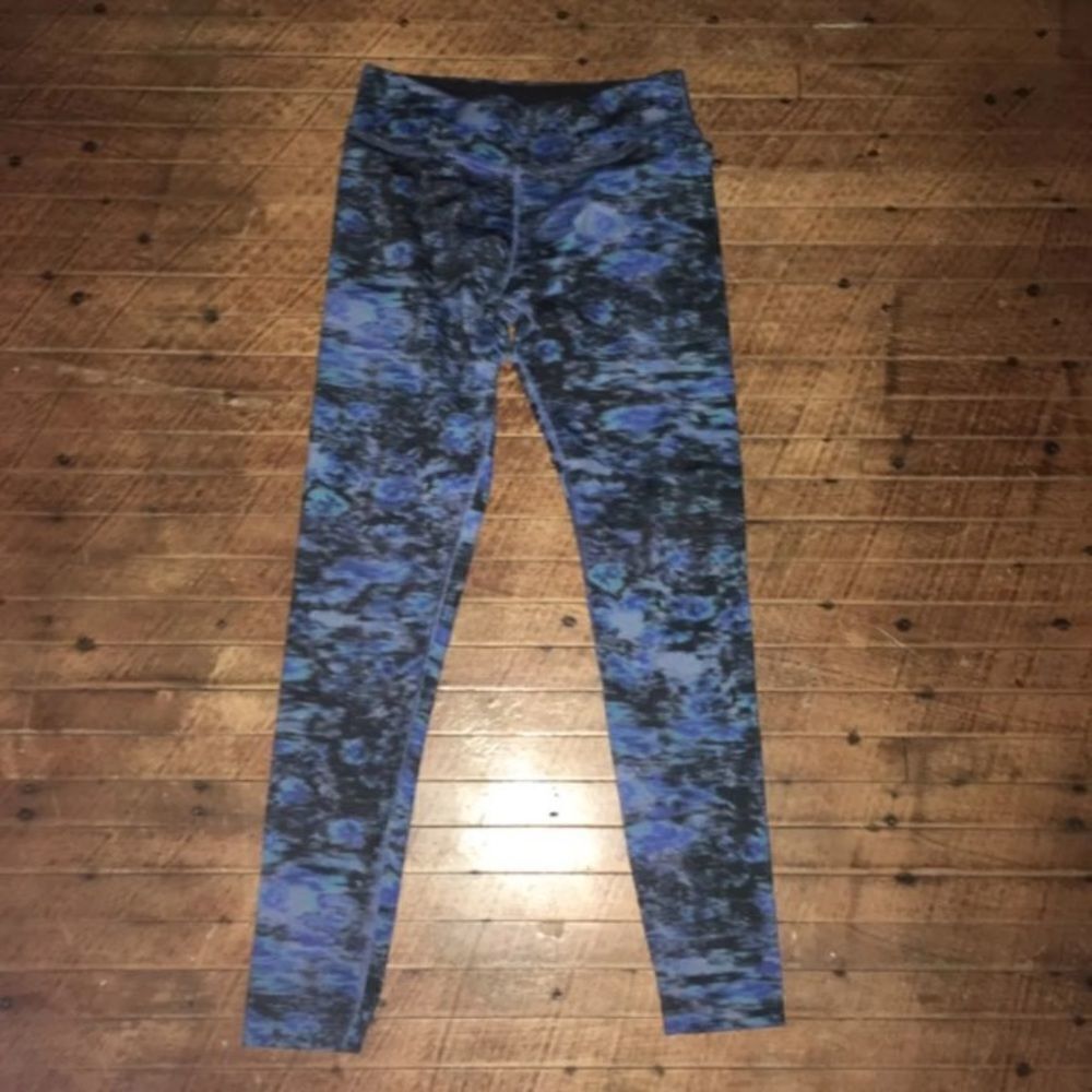 Beyond Yoga Dawn to Dusk 7/8 blue workout leggings